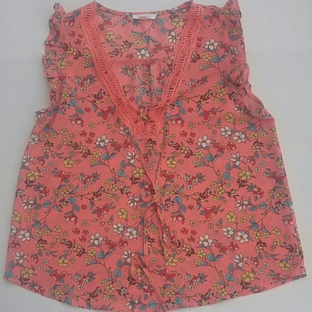 Mine Floral Lace Ruffle Sleeve V-Neck Tied Front Gathered Back Pullover Top SZ M